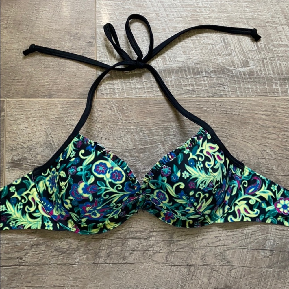 Hollister Underwire Bikini Top